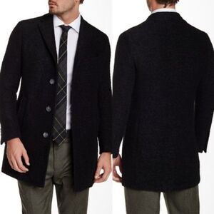 Gi Capri Three Button Overcoat